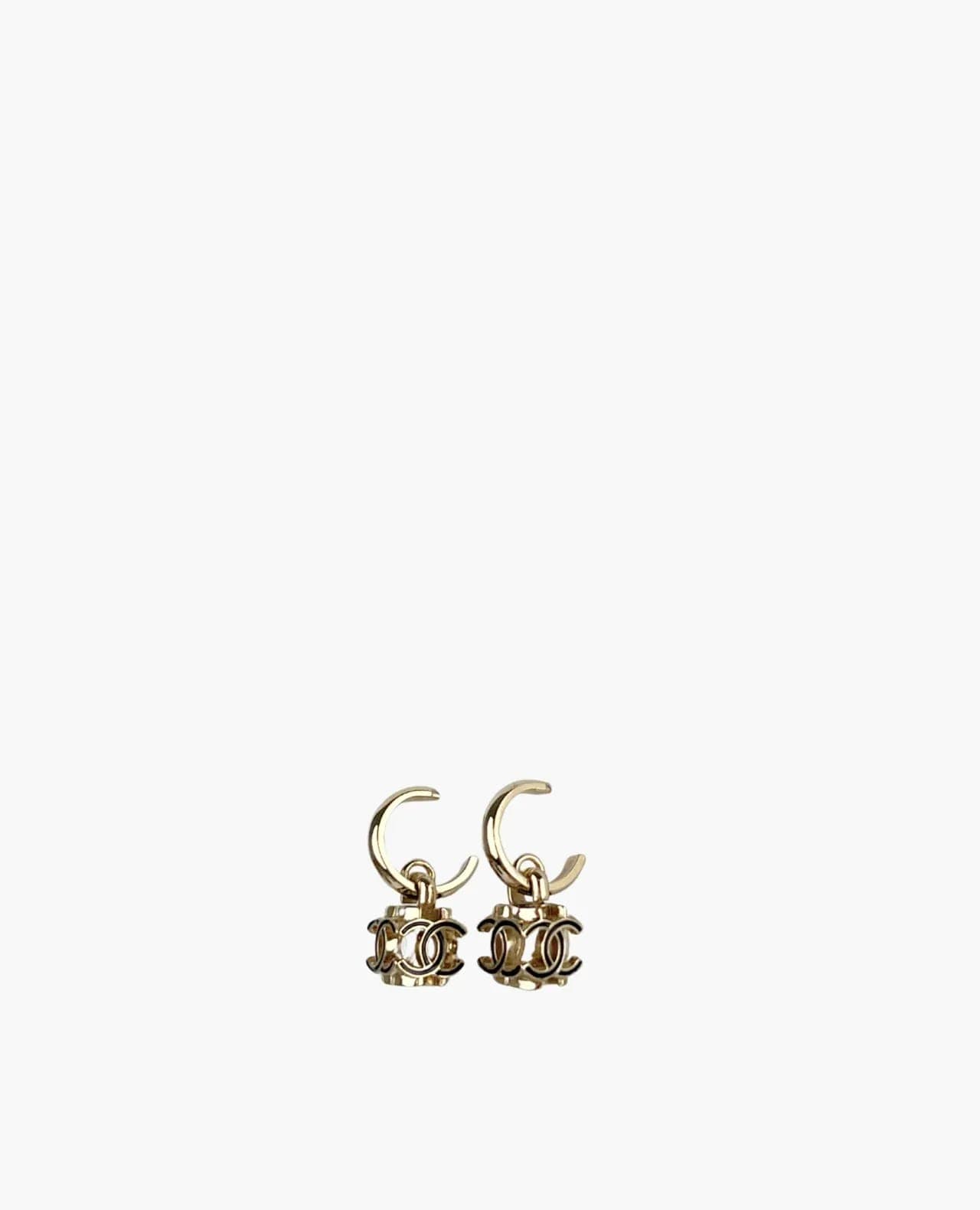 Boucles d'oreilles créoles Chanel CC Cube