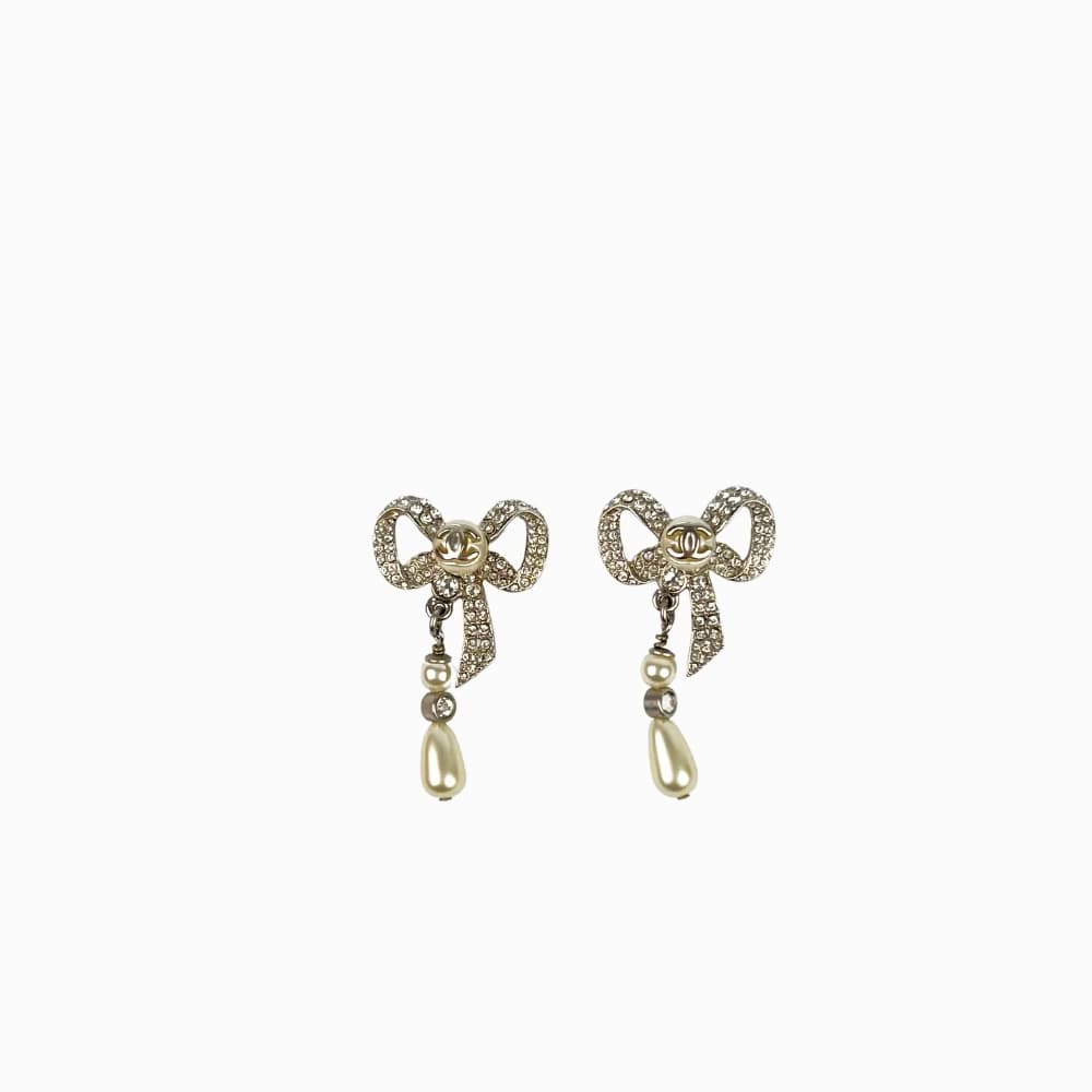 Boucles d'oreilles Chanel Ribbon en argent et pierres