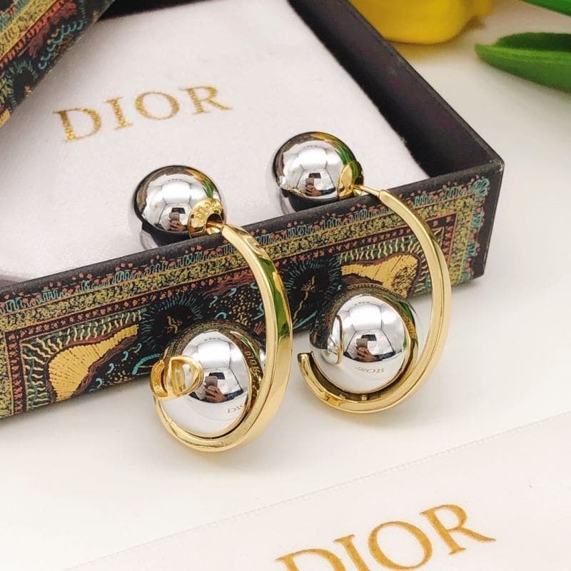 Boucles d'oreilles Christian Dior