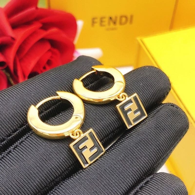 Boucles d'oreilles Fendi