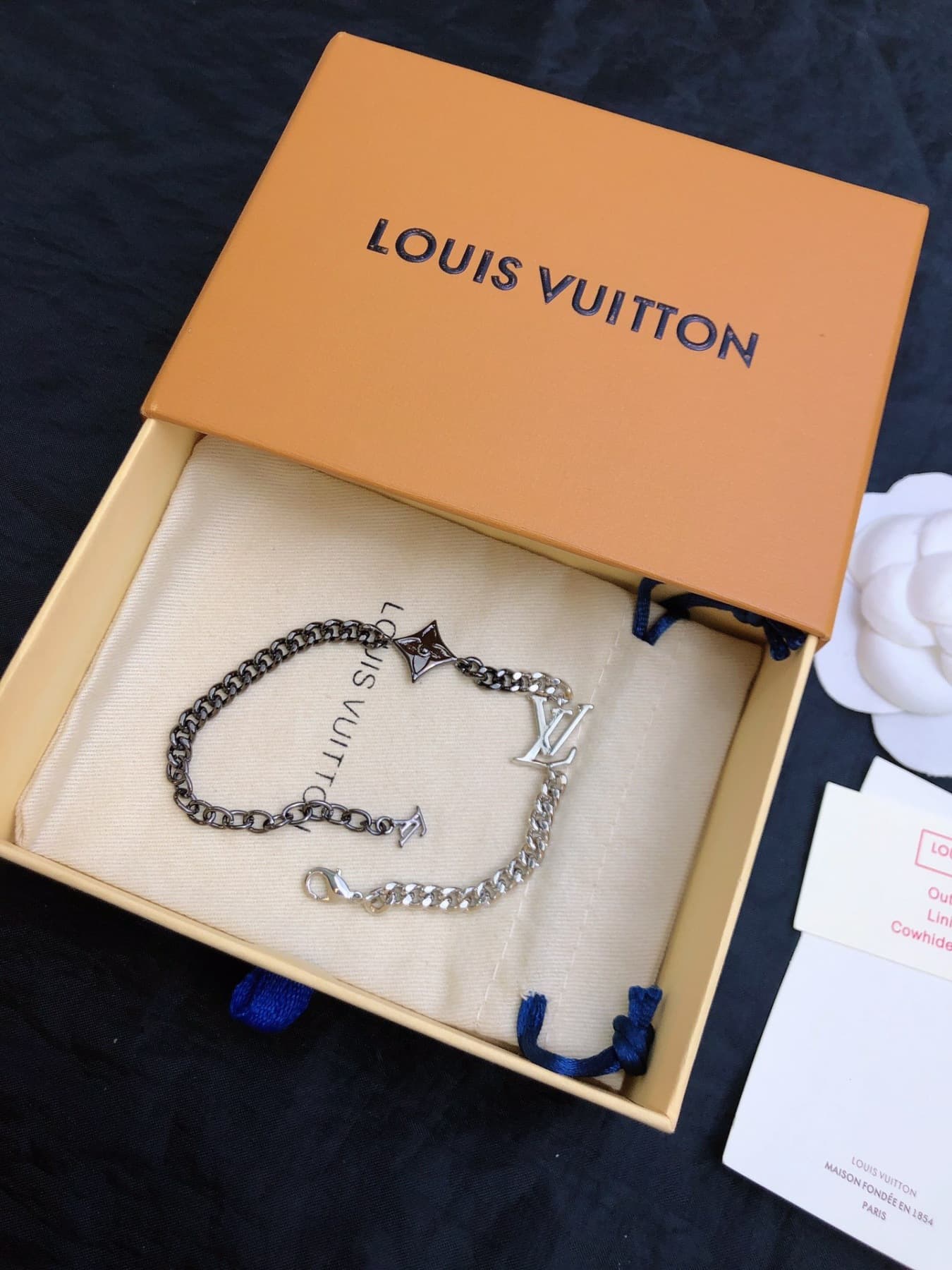 Bracelet Louis Vuitton à blocs de couleurs