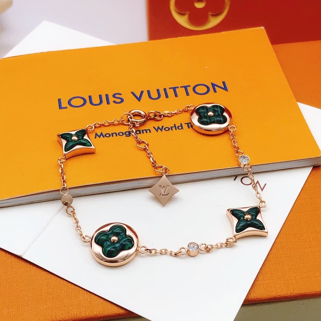 Bracelet Louis Vuitton en or rose et nacre verte
