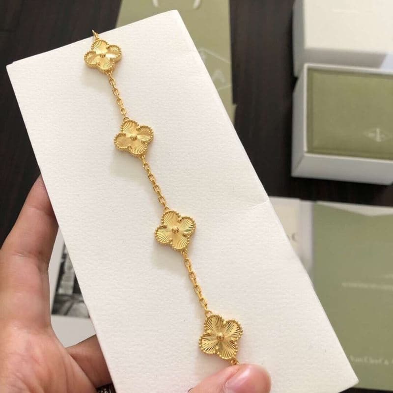 Bracelet Van Cleef & Arpels VCA Cinq Fleurs