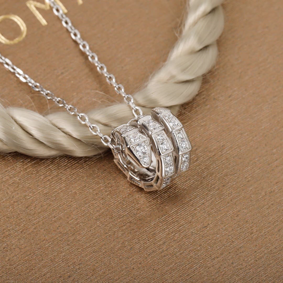 Collier pendentif serpent Bulgari Spirit