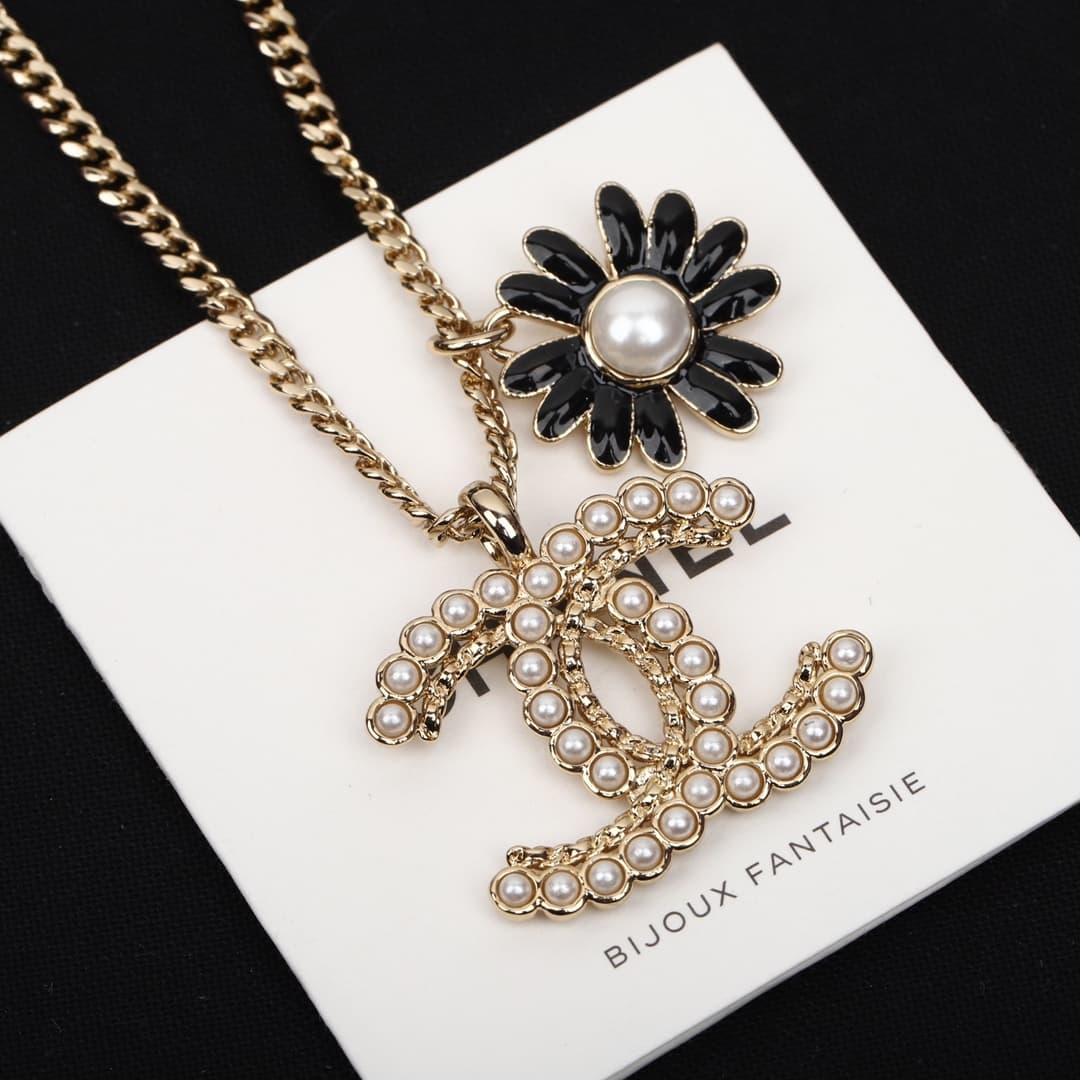 Collier ras-de-cou Chanel 23c à fleurs