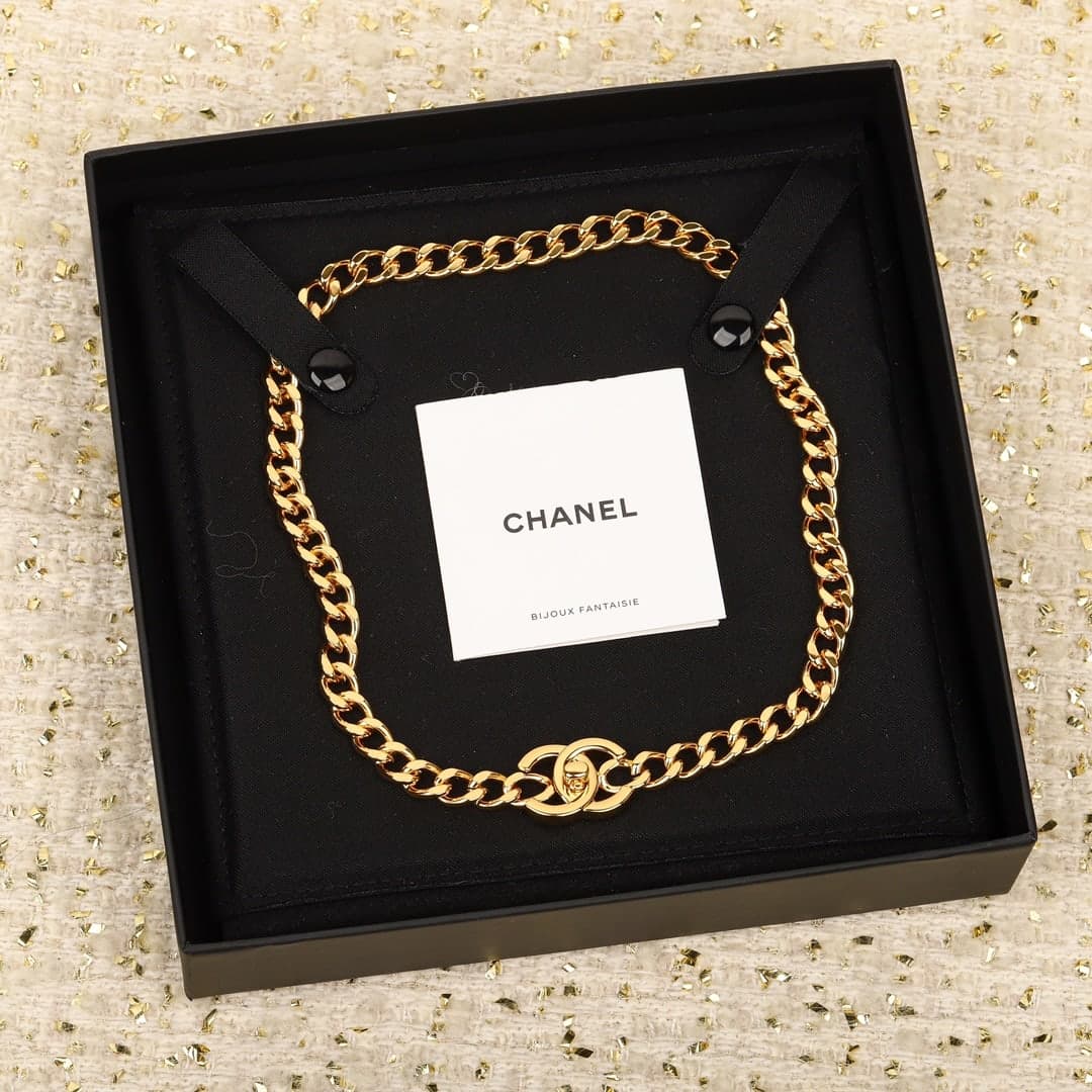 Bracelet et collier Chanel Double C
