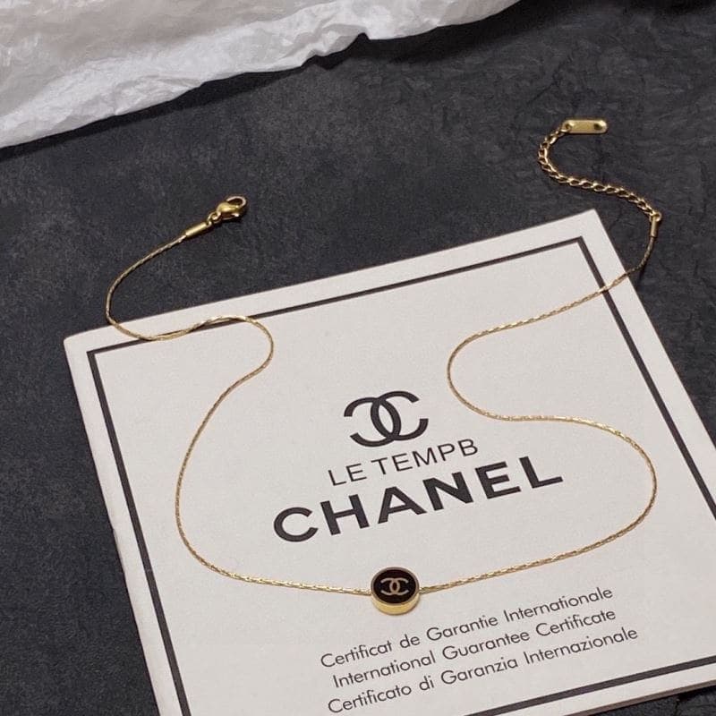 Colliers Chanel