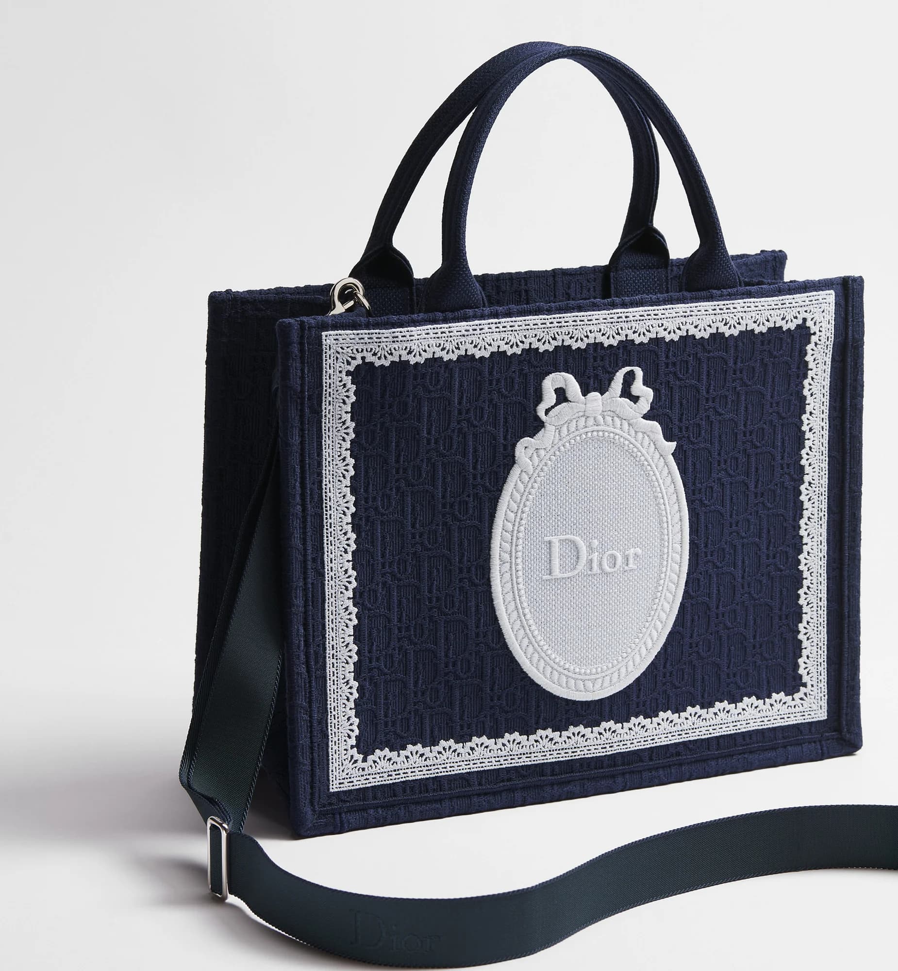 Sac Dior Book Tote Medium à bandoulière — vue 1