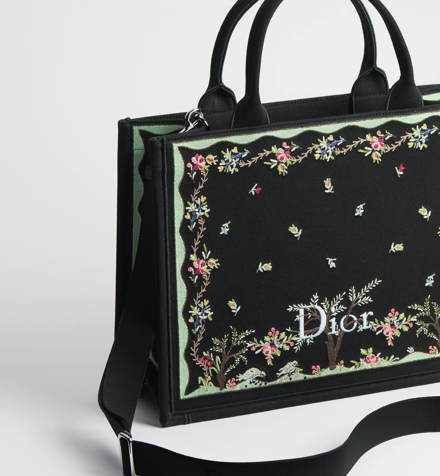 Sac Dior Book Tote Medium à bandoulière Dioramour