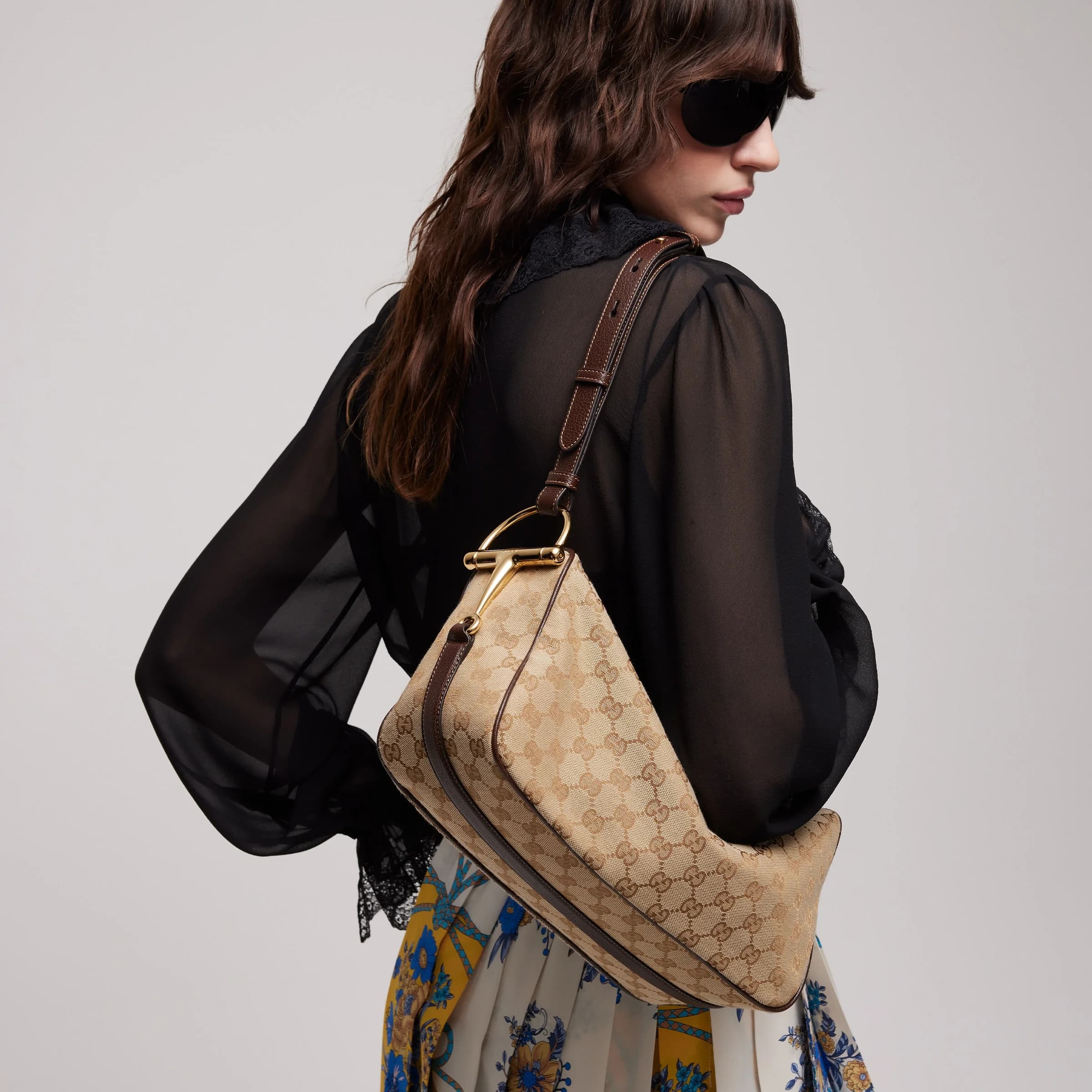 Sac à épaule Gucci Half Horsebit moyen format