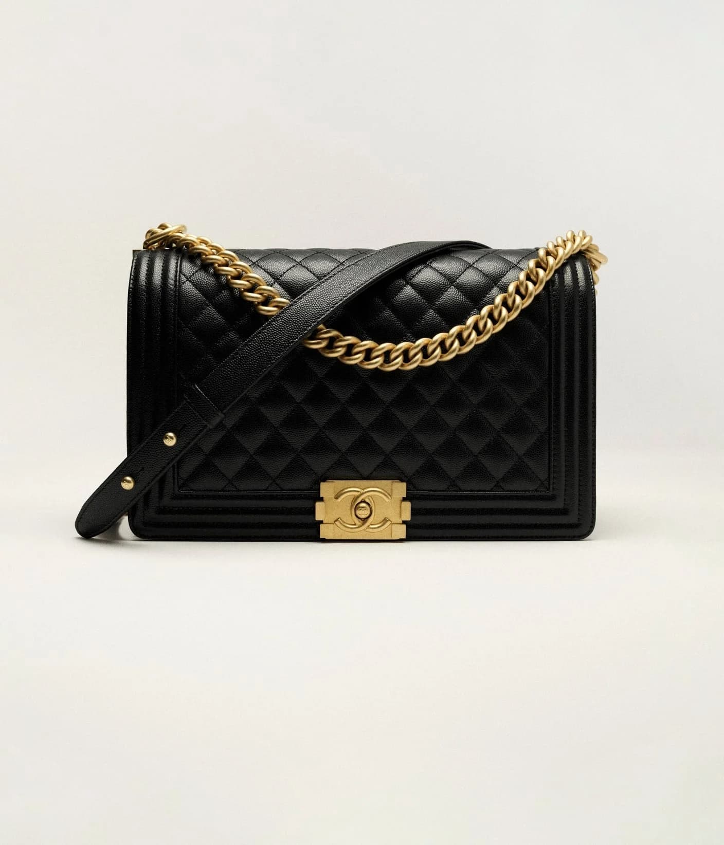GRAND SAC BOY CHANEL