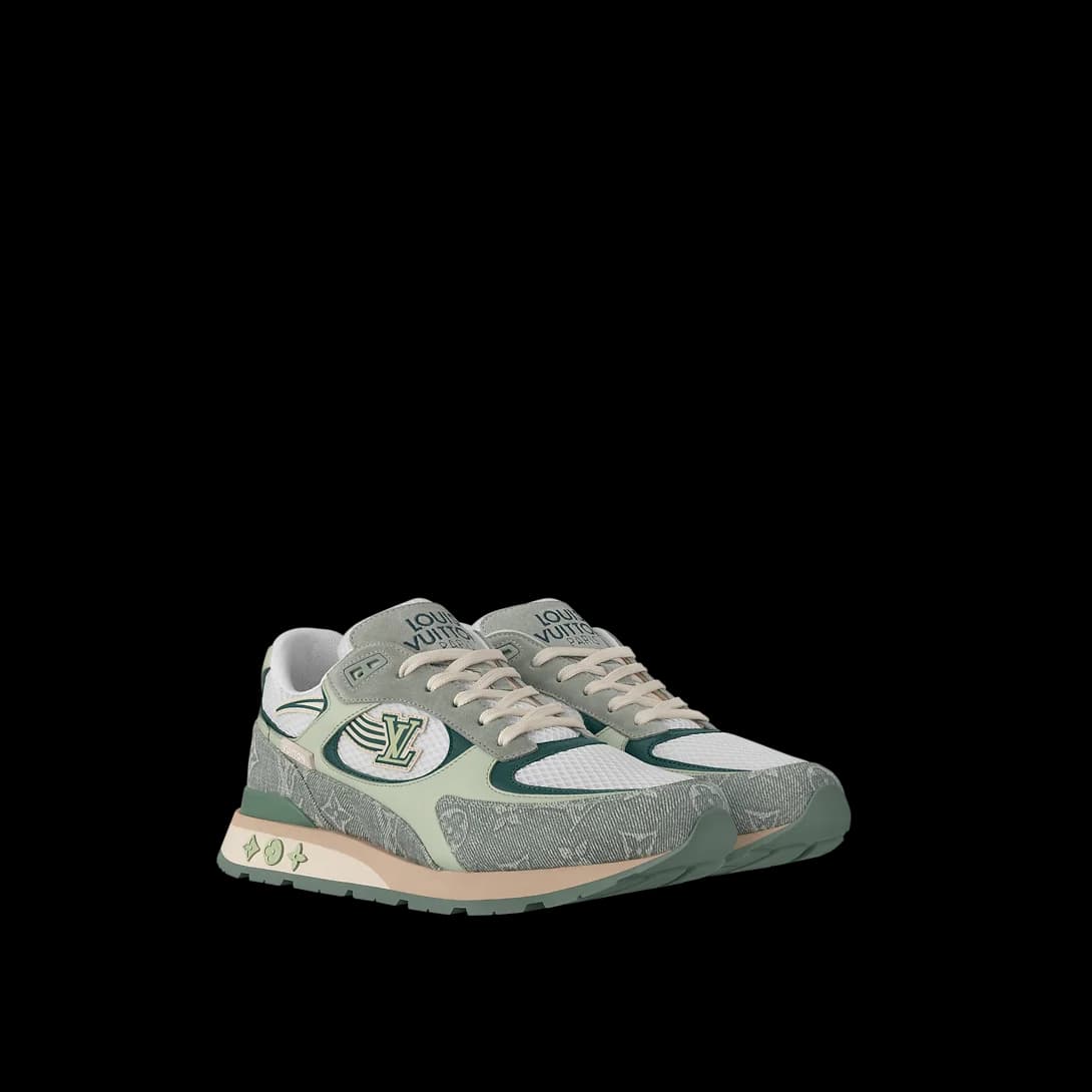Sneaker Run Away - #4