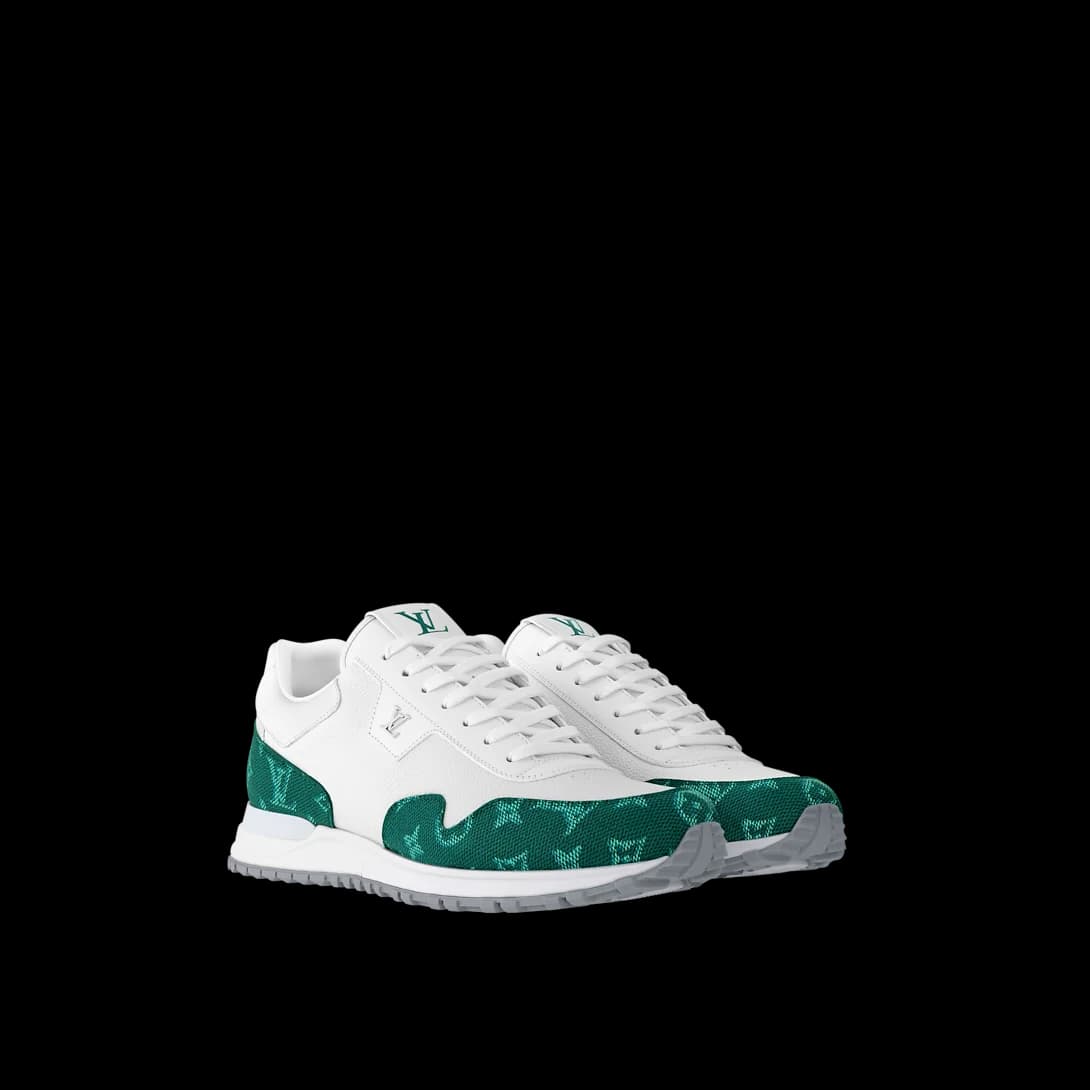 Sneaker Run Away - #10