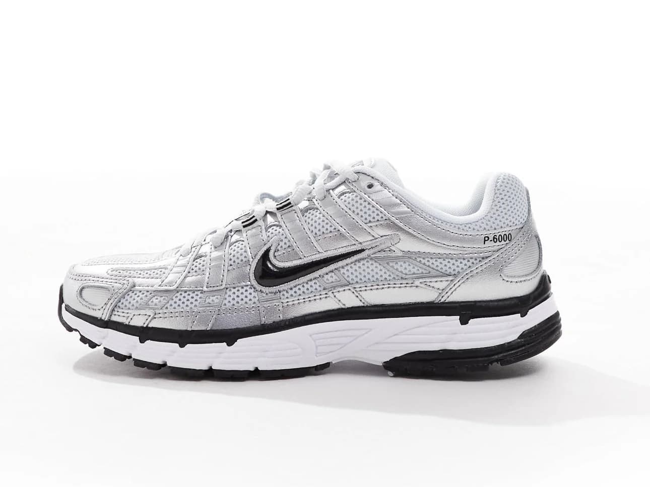 Nike P6000 Metallic — vue 1