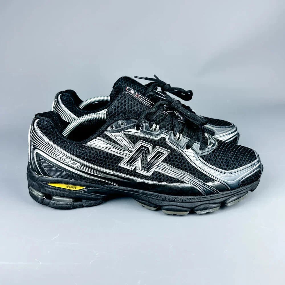 New Balance 740 BLACK — vue 1