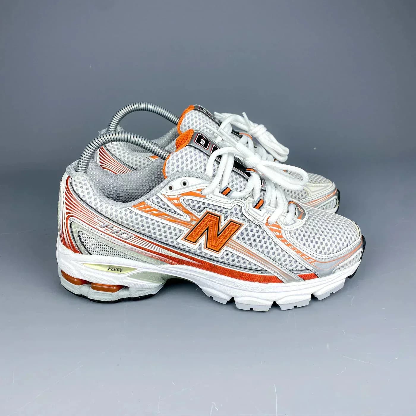New Balance 740 ORANGE — vue 1