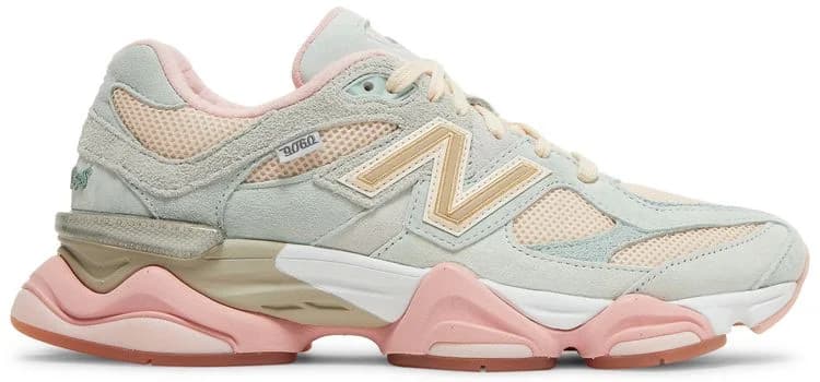 Joe Freshgoods x New Balance 9060 Baby Shower Blue — vue 1